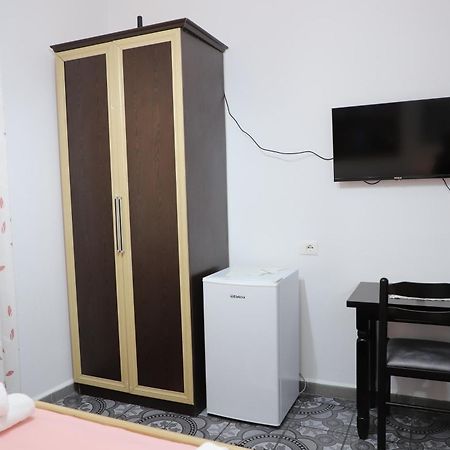 Guest House Marjo Berat Exterior photo