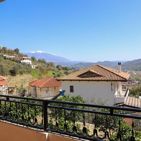 Guest House Marjo Berat Exterior photo