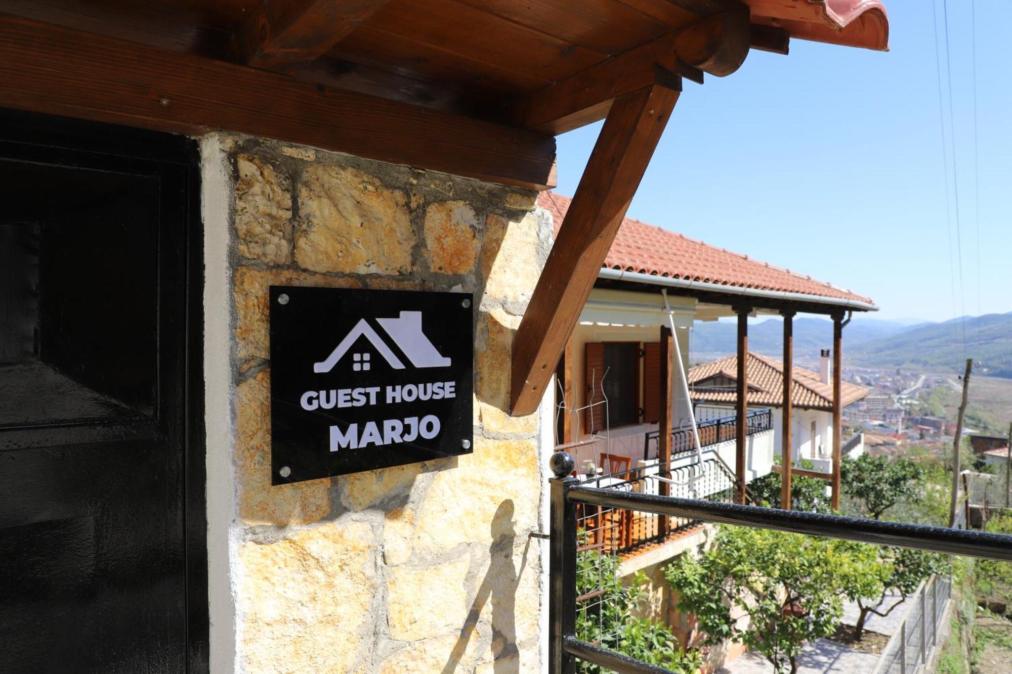 Guest House Marjo Berat Exterior photo